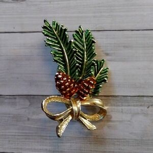 Pine brooch by signed by GERRY